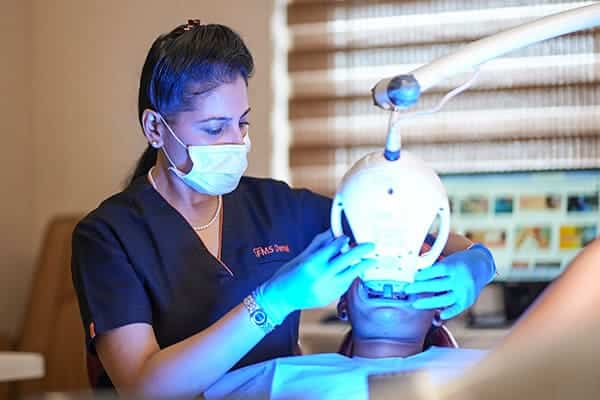 How Professional Teeth Whitening Can Transform Your Smile