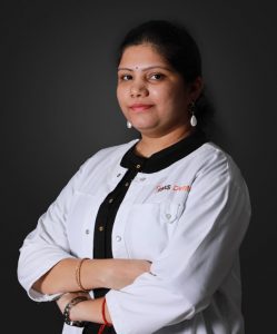 Dr.-Akhila-General-Dentist